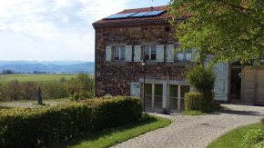 Гостиница Auberge Les Liards  Эглизнёв-Де-Лиар